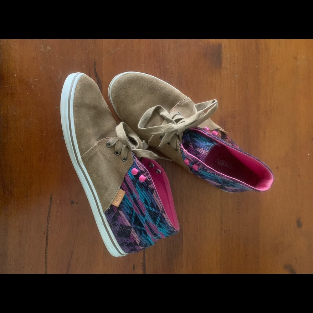Vans - Picture 3 of 11